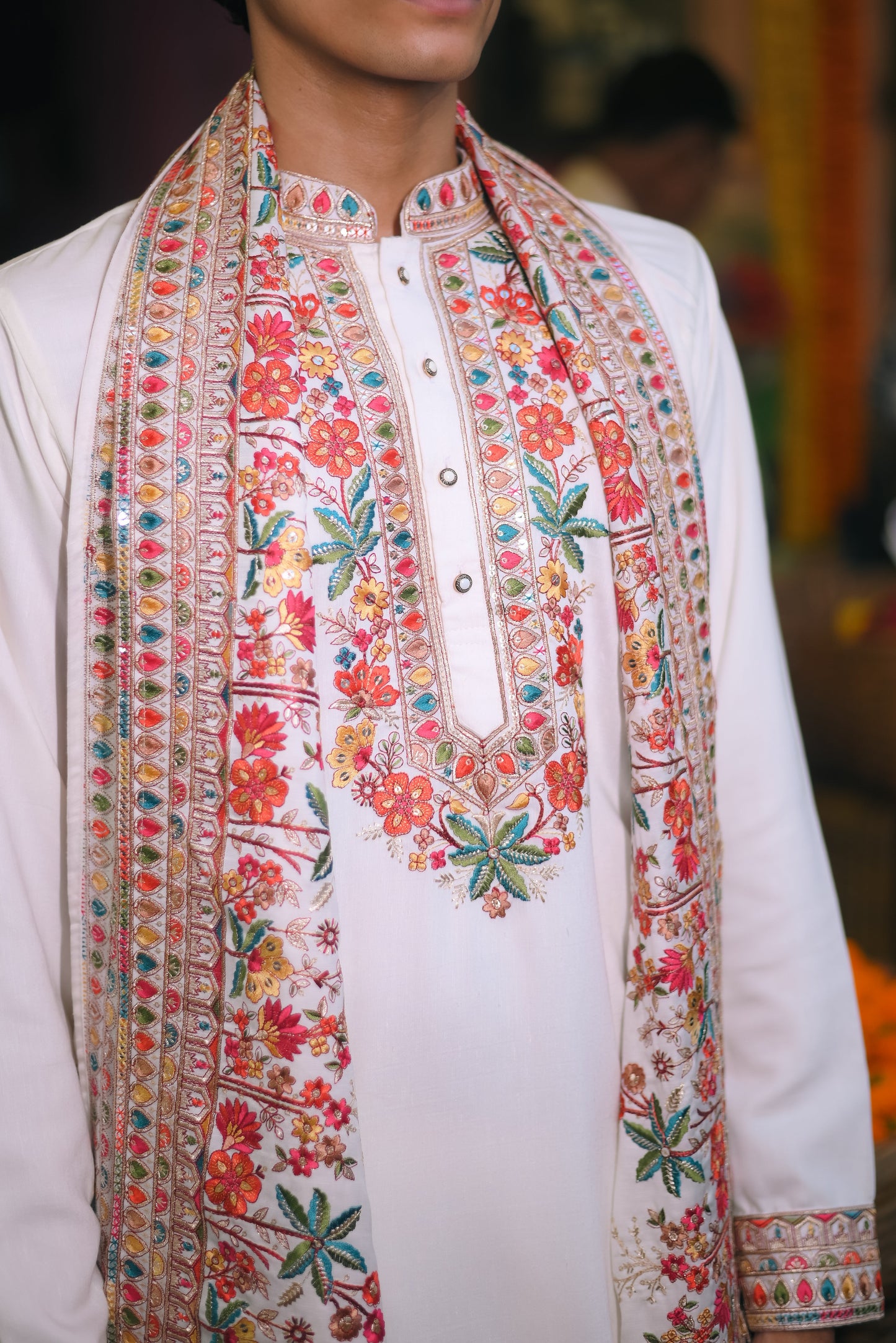 White Floral Embroidered Kurta with Dupatta – Traditional Elegance
