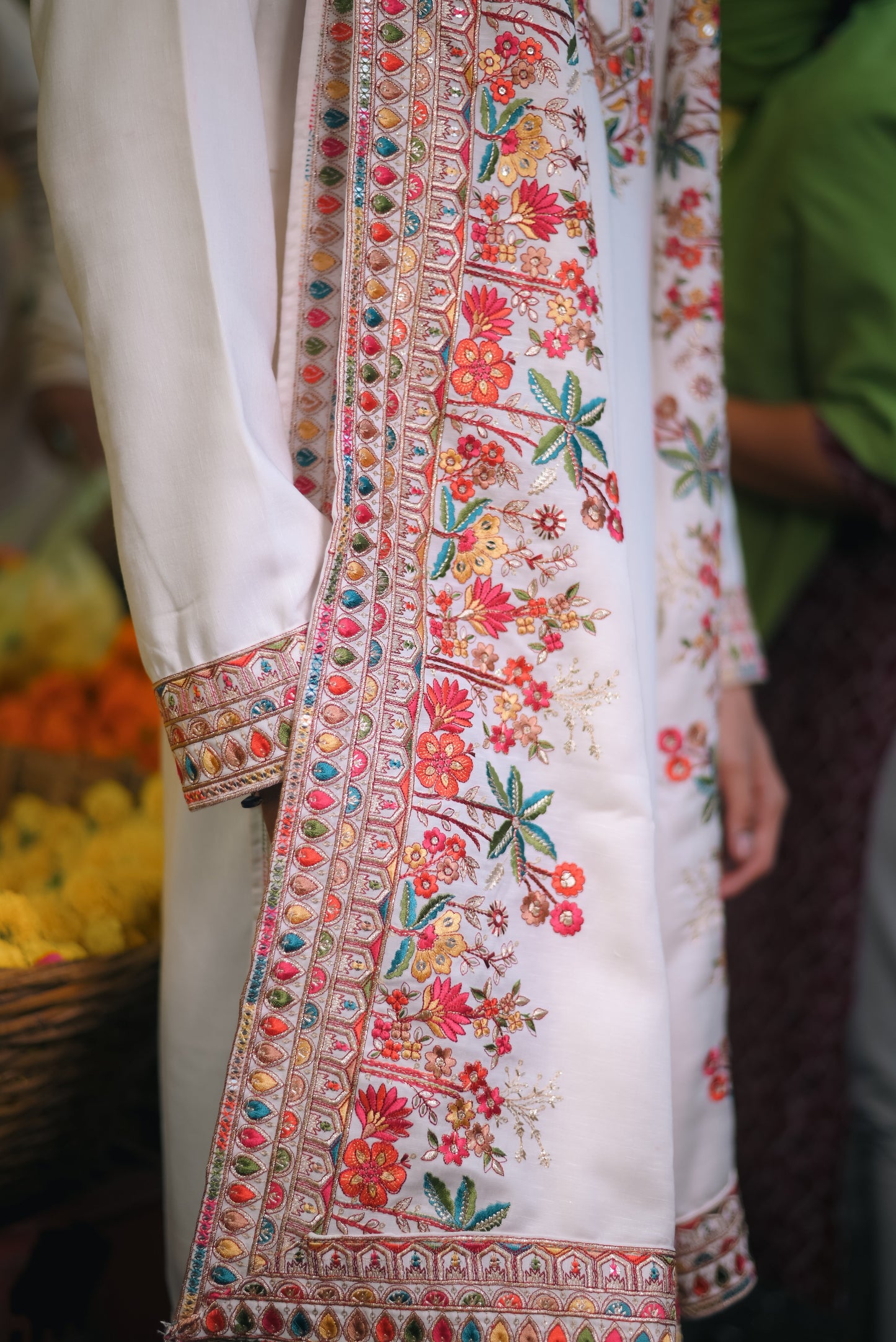 White Floral Embroidered Kurta with Dupatta – Traditional Elegance